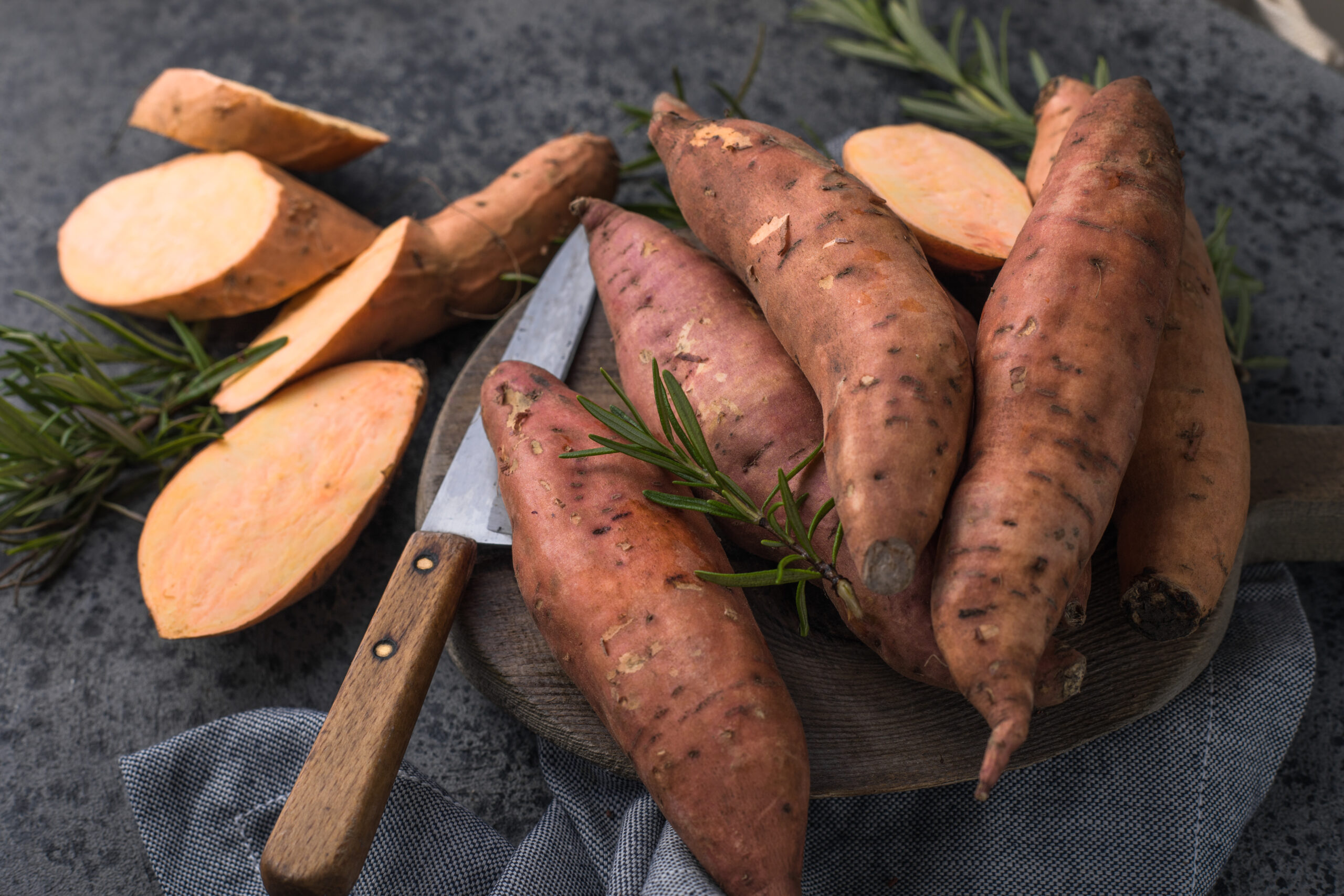 Tratamientos naturales para la diabetes con yacón y plantas peruanas