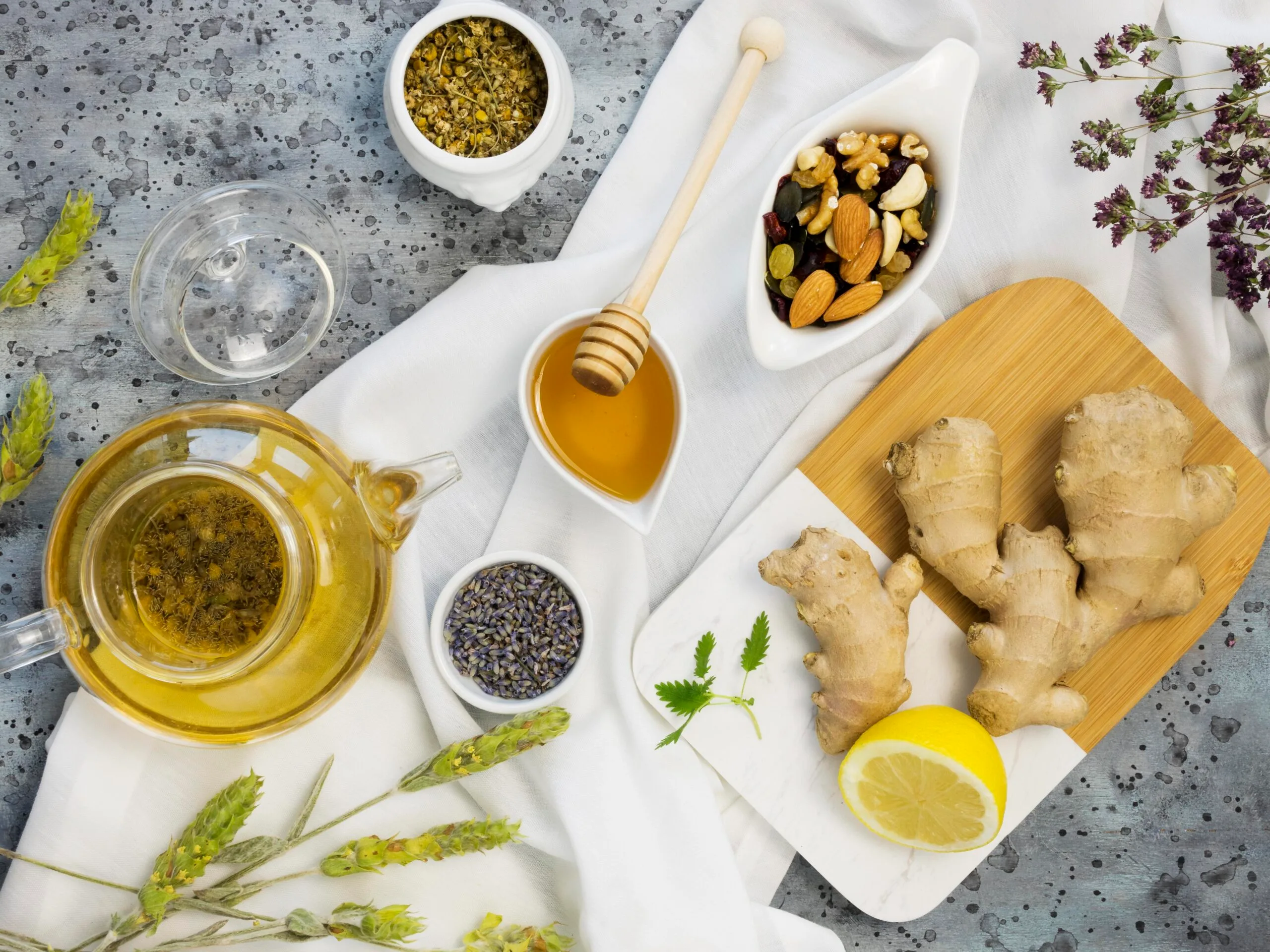 Cómo usar plantas medicinales peruanas en casa: muña y jengibre